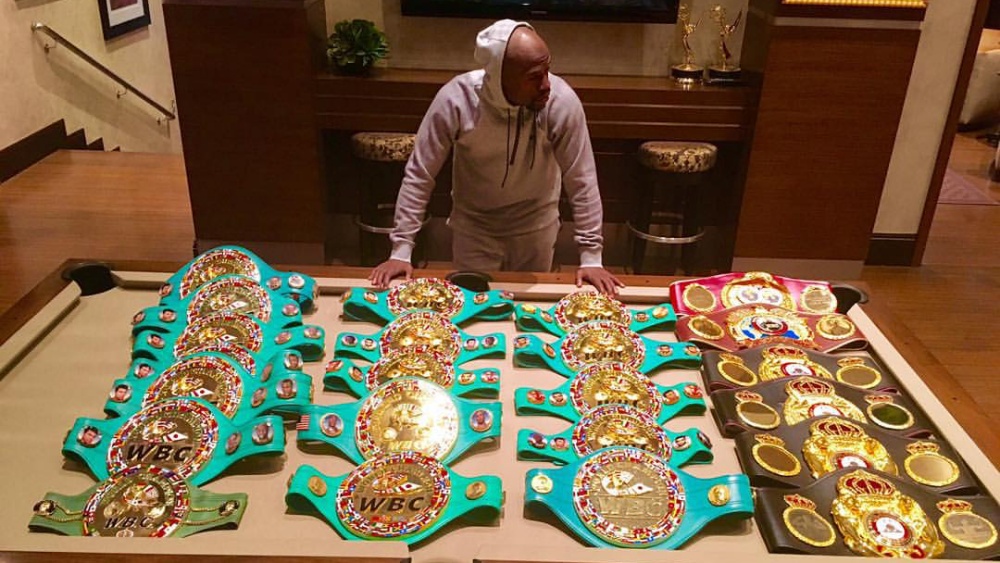 10 Of The Most Impressive Boxing Records
